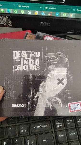 RESTO! - Destruindo Gaiolas